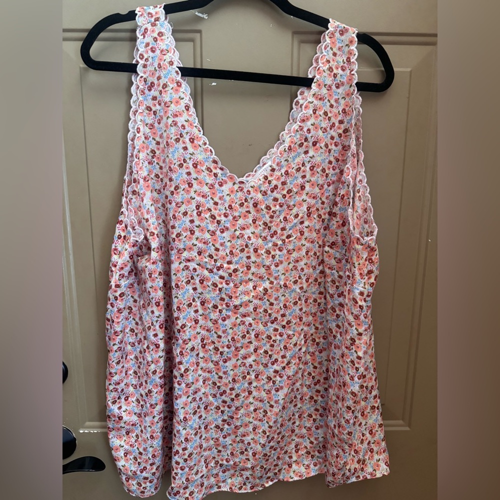 LC Lauren Conrad Floral Plus Size Top